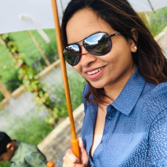 Meet your Posher, Reena - Picture 1 of 1